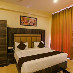 3* Hotel The Kiara At Delhi Airport