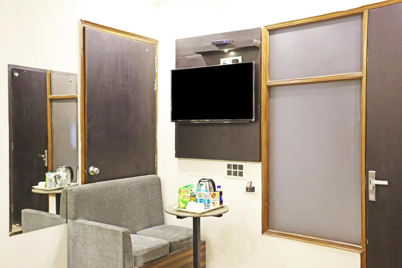 Hotel Gl Suites Near Delhi Airport New Delhi 4*,  India