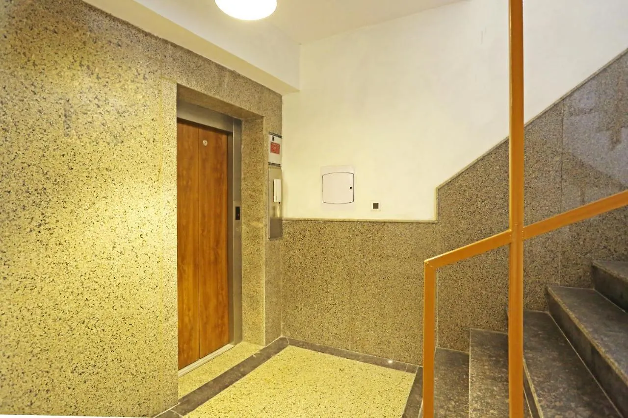 Hotel Gl Suites Near Delhi Airport New Delhi 4*,  India